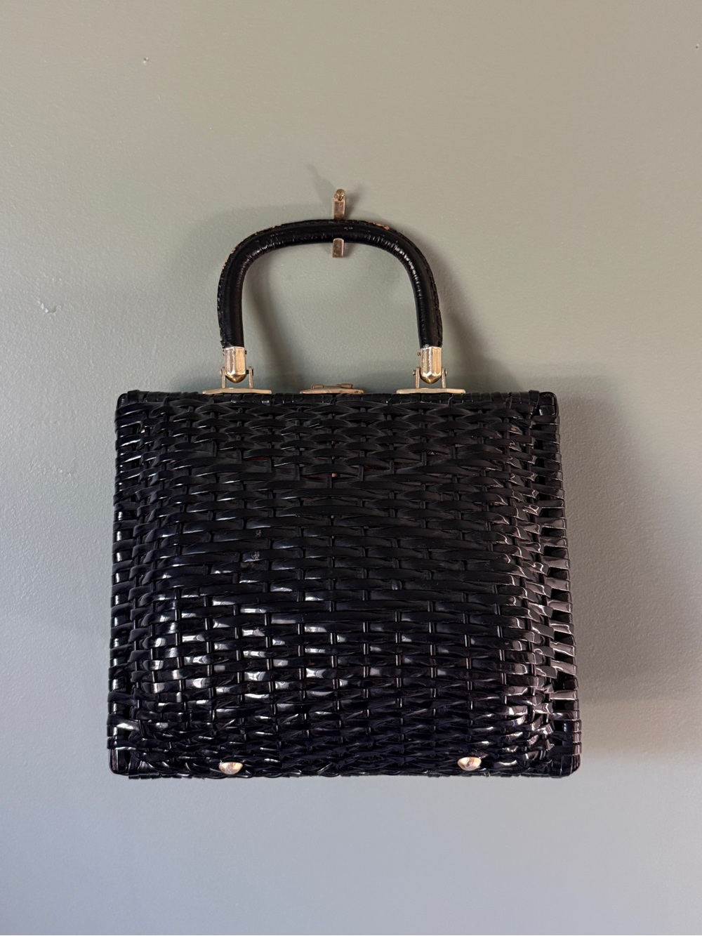 vintage 1950s-1960s black wicker bag - Picture 2 of 5